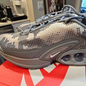 2025 Nike Mens Air Max DN Cool Grey/Metallic Silver/Iron Grey/Photon Dust SZ 10